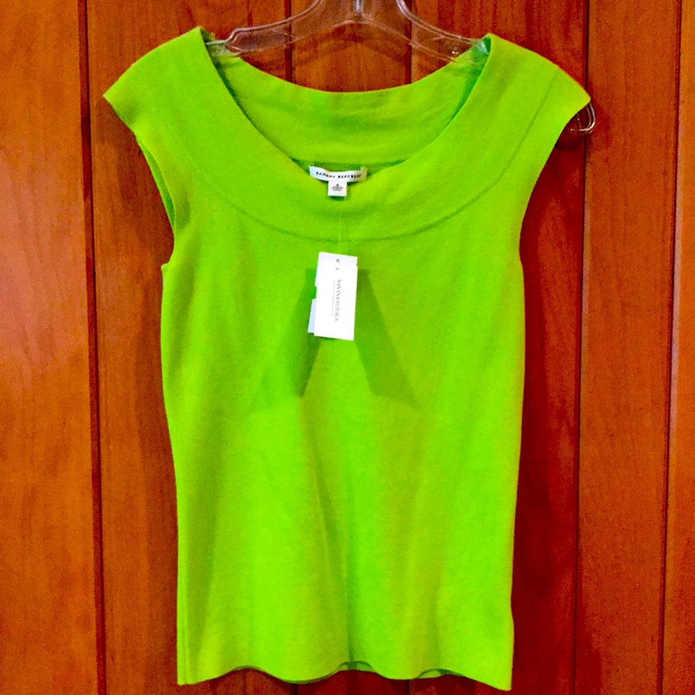 Banana Republic boat-neck chartreuse blouse